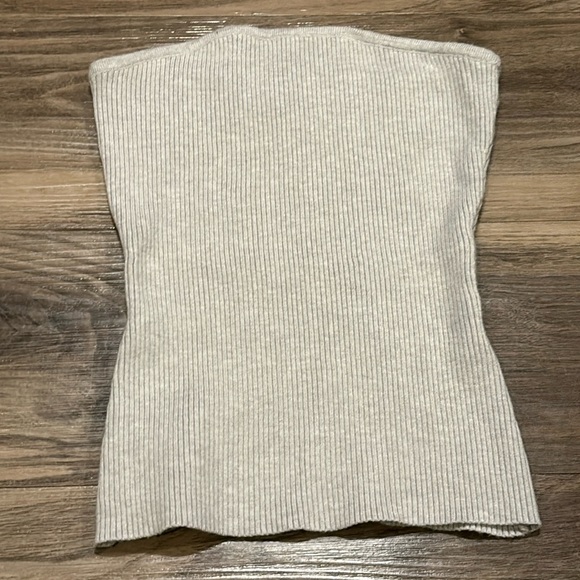 Lioness Like New Tube Top - Picture 2 of 4